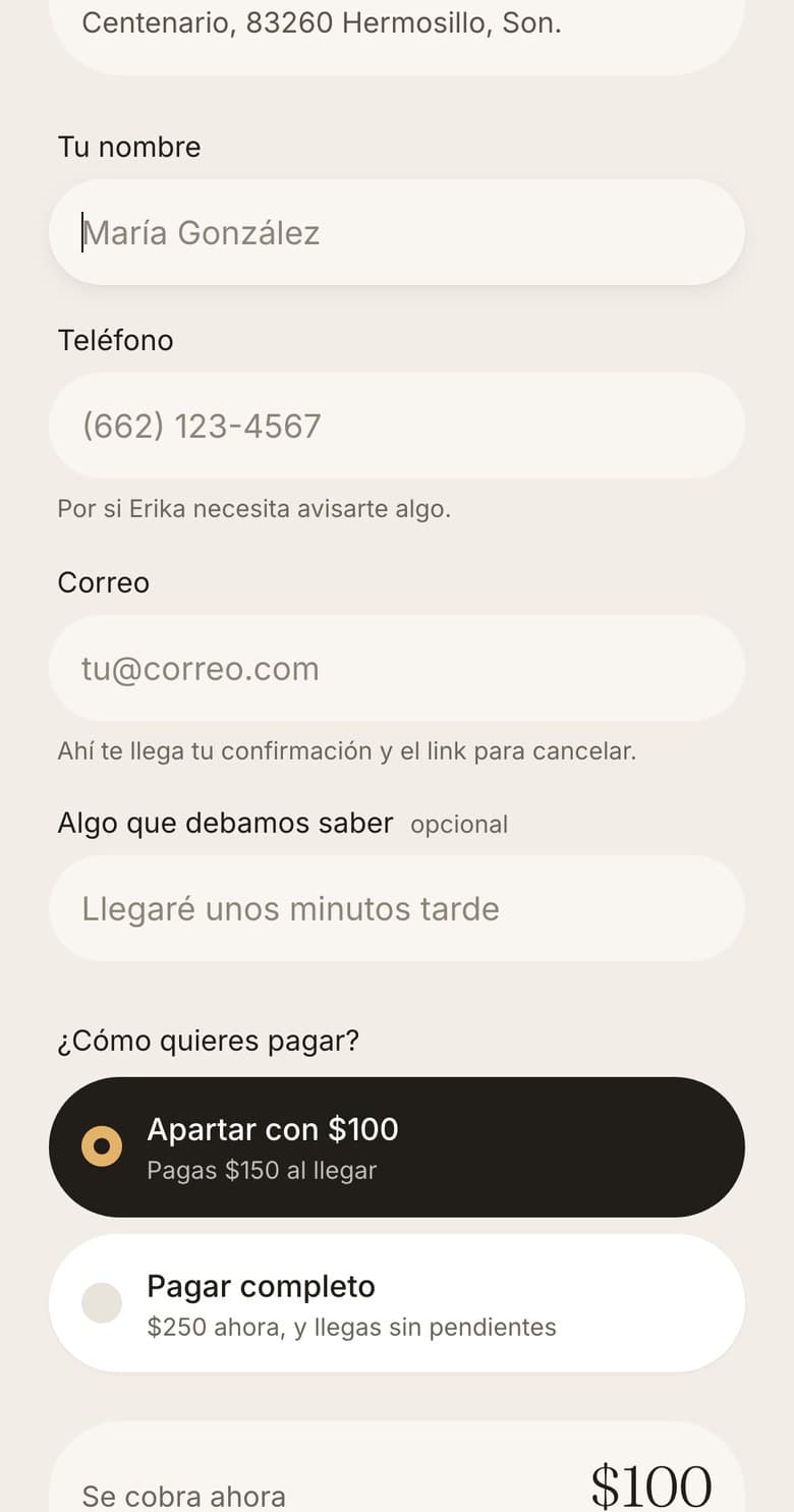 Paso 3: los datos de contacto y la elección entre apartar con anticipo o pagar completo.